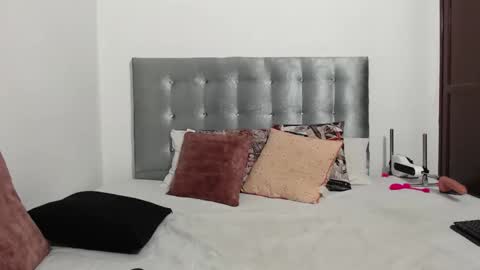 Snapshot of daiishawolf chatting on 10-09-25, 09:29 Daiisha.. online show from 10-09-25, 09:29