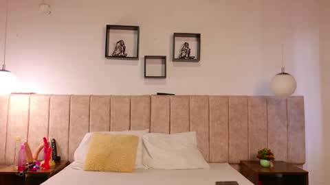 Juls online show from 03-23-26, 08:02