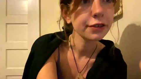 DaisyB3 online show from 06-19-26, 08:51