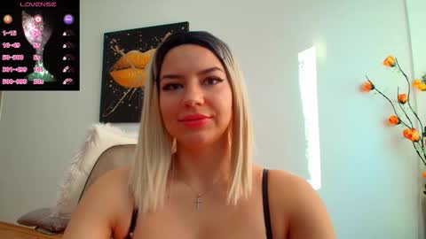 Daisyy online show from 03-08-26, 06:17