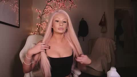 Snapshot of daisyy888 chatting on 02-13-26, 12:50 daisy online show from 02-13-26, 12:50