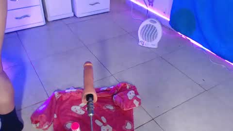 VALENTINA  online show from 06-16-26, 04:37