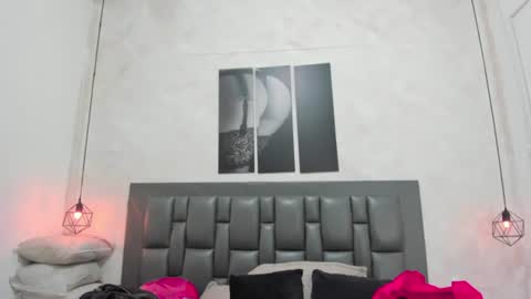 Snapshot of dakota_roussee chatting on 06-29-26, 11:54 Dakota online show from 06-29-26, 11:54