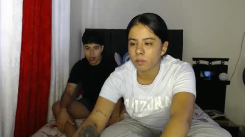 Estefany online show from 04-28-26, 03:17