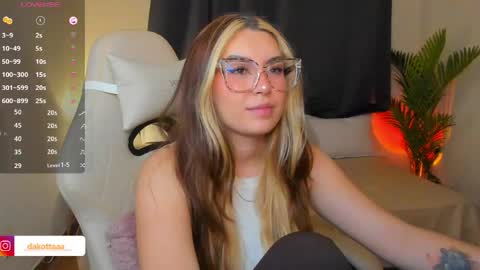 dakottaa__ online show from 05-29-26, 12:52