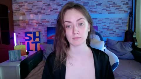 Dalia  online show from 06-25-26, 10:42