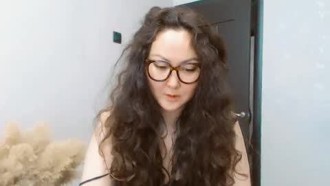 Snapshot of dalidayes chatting on 05-31-26, 04:20 Dali online show from 05-31-26, 04:20