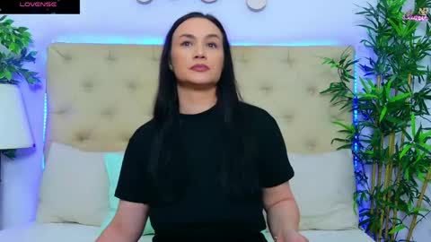 daliyaa_ online show from 05-21-26, 12:01