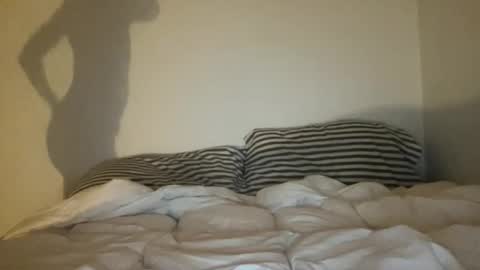 Snapshot of damedauphin chatting on 03-30-26, 04:46 Montana online show from 03-30-26, 04:46