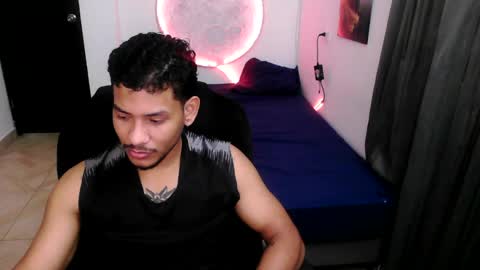 instagram damiannreed. online show from 04-07-26, 02:39