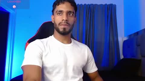 Snapshot of damiano_walker chatting on 06-25-26, 05:12 damiano_walker online show from 06-25-26, 05:12