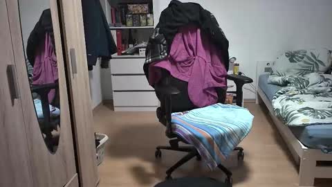 King Dan online show from 11-18-25, 08:35