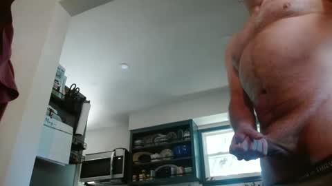 Snapshot of dan_va chatting on 05-18-26, 04:13 Dan online show from 05-18-26, 04:13