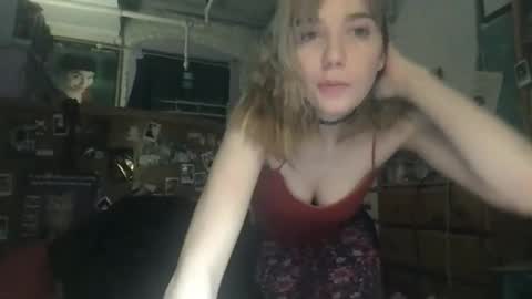 Snapshot of danceissexisbeauty2 chatting on 04-29-26, 12:48 Your submissive patient online show from 04-29-26, 12:48