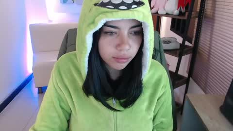 Veronica online show from 05-23-26, 12:09