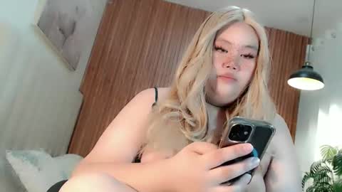 Ms. K online show from 04-04-26, 03:42