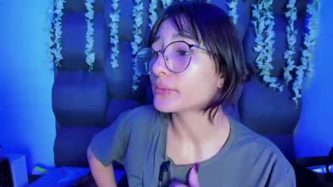 Snapshot of dani_dream chatting on 07-17-26, 02:45 dani_dream online show from 07-17-26, 02:45