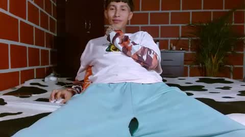 daniel_deluxx online show from 06-16-26, 03:31