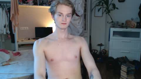 Daniel online show from 04-25-26, 02:58