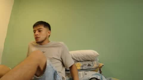 Snapshot of danielitopapii chatting on 05-29-26, 02:37 danielitopapii online show from 05-29-26, 02:37