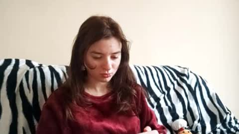 Mia online show from 12-21-25, 08:32