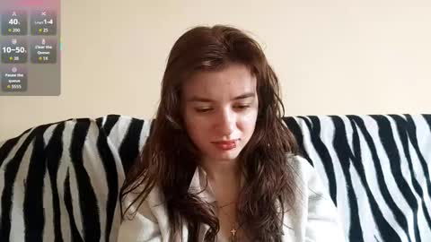 Mia online show from 12-22-25, 06:54