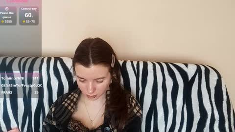 Mia online show from 02-10-26, 07:12