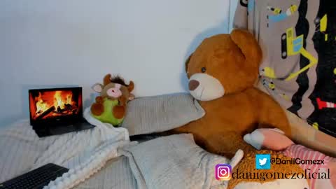Rose online show from 07-14-26, 04:28
