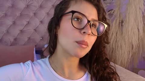 Snapshot of danika_x chatting on 06-09-26, 01:28 Danika online show from 06-09-26, 01:28