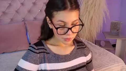 Snapshot of danika_x chatting on 06-11-26, 01:05 Danika online show from 06-11-26, 01:05