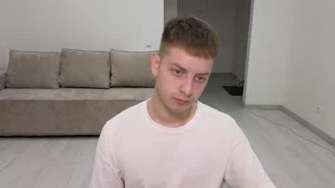 Snapshot of danila_trezzini chatting on 06-15-26, 08:44 danila online show from 06-15-26, 08:44