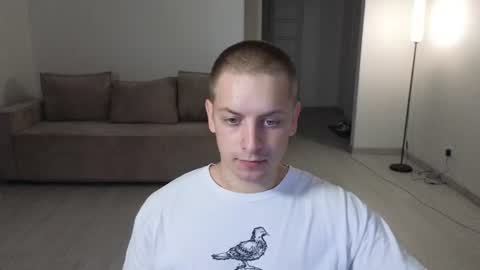 Snapshot of danila_trezzini chatting on 07-19-26, 06:11 danila online show from 07-19-26, 06:11