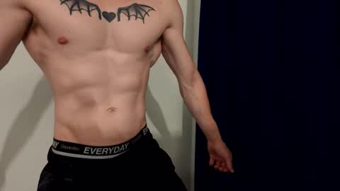 Snapshot of danilorenz0 chatting on 06-10-26, 02:01 Dani Lorenzo online show from 06-10-26, 02:01