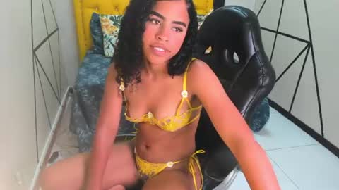Snapshot of danna_copers chatting on 06-23-26, 10:08 Danna online show from 06-23-26, 10:08