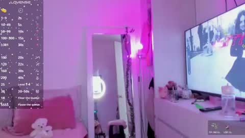 Danna Rhodes online show from 07-22-26, 02:31