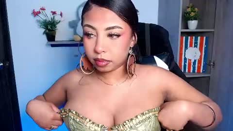 Snapshot of danna_schmidt23 chatting on 07-12-26, 08:27 Danna online show from 07-12-26, 08:27