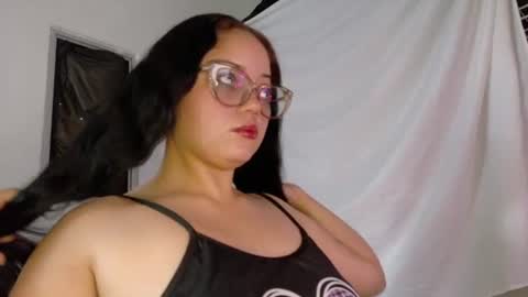 Danna  online show from 06-11-26, 12:03