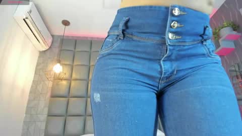 Danna online show from 04-09-26, 11:48