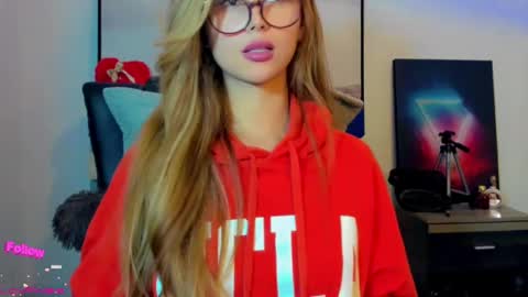 danniecarton online show from 02-25-25, 04:46