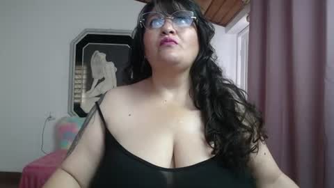 Snapshot of danny_bigtits chatting on 06-12-26, 03:00 danny_bigtits online show from 06-12-26, 03:00