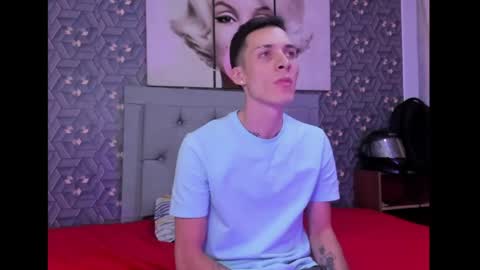 Snapshot of danny_farret chatting on 04-11-26, 01:26 Danny online show from 04-11-26, 01:26