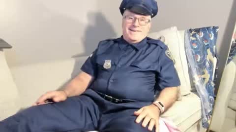 Snapshot of dantes_lion chatting on 11-01-25, 06:15 Mark online show from 11-01-25, 06:15