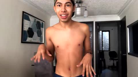 Snapshot of dany_everglott chatting on 01-16-25, 01:04 Dany everglot online show from 01-16-25, 01:04