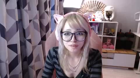 Snapshot of danyelleeyermann chatting on 06-25-26, 01:26 danyelleeyermann online show from 06-25-26, 01:26
