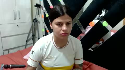 Snapshot of daphne877046 chatting on 06-01-26, 01:07 daphne877046 online show from 06-01-26, 01:07