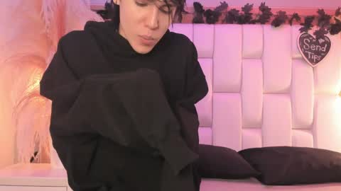 daphne_and_roger online show from 04-04-26, 11:08