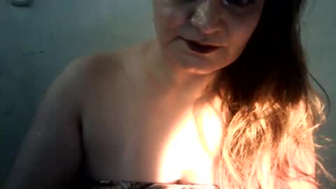Snapshot of dapnne24 chatting on 07-18-26, 12:42 dapnne online show from 07-18-26, 12:42