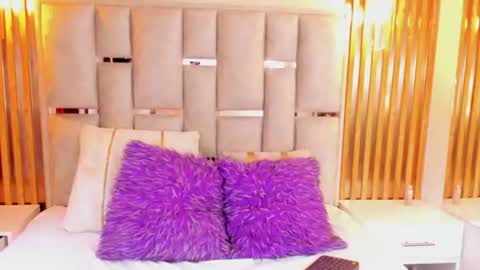 DARAH ESTUDIO online show from 06-24-26, 03:55