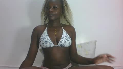 Snapshot of darberry21 chatting on 07-06-26, 05:59 ESTHER online show from 07-06-26, 05:59