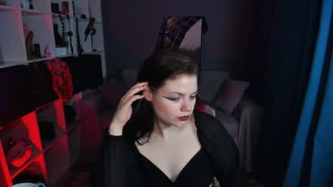 Dari the it woman online show from 01-25-25, 11:43